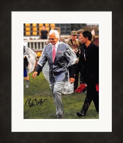 Bob Baffert dedikált 8x10 fotó (Lóverseny, Kentucky Derby, Hármas Korona Edző) 26 Gubancos & Bekeretezett - Dedikált Lóverseny